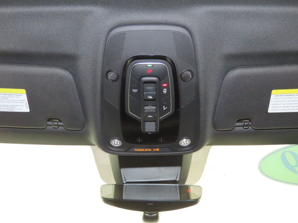 Thumbnail: 2019 Audi e-tron - 22