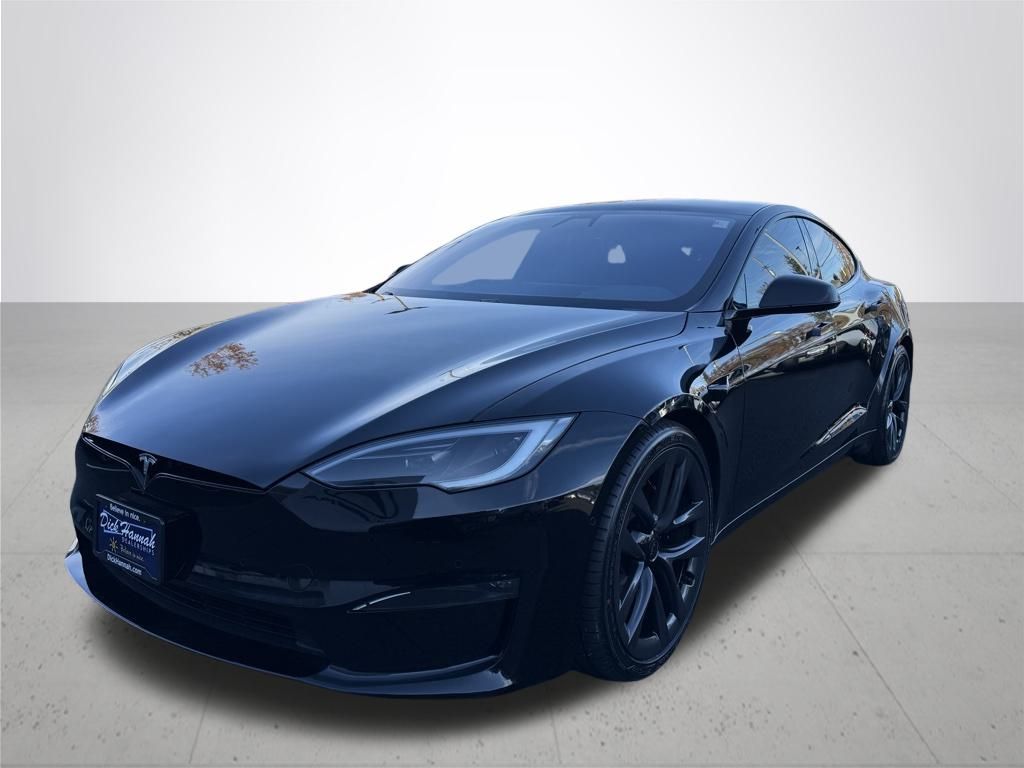 2022 Tesla Model S photo 2