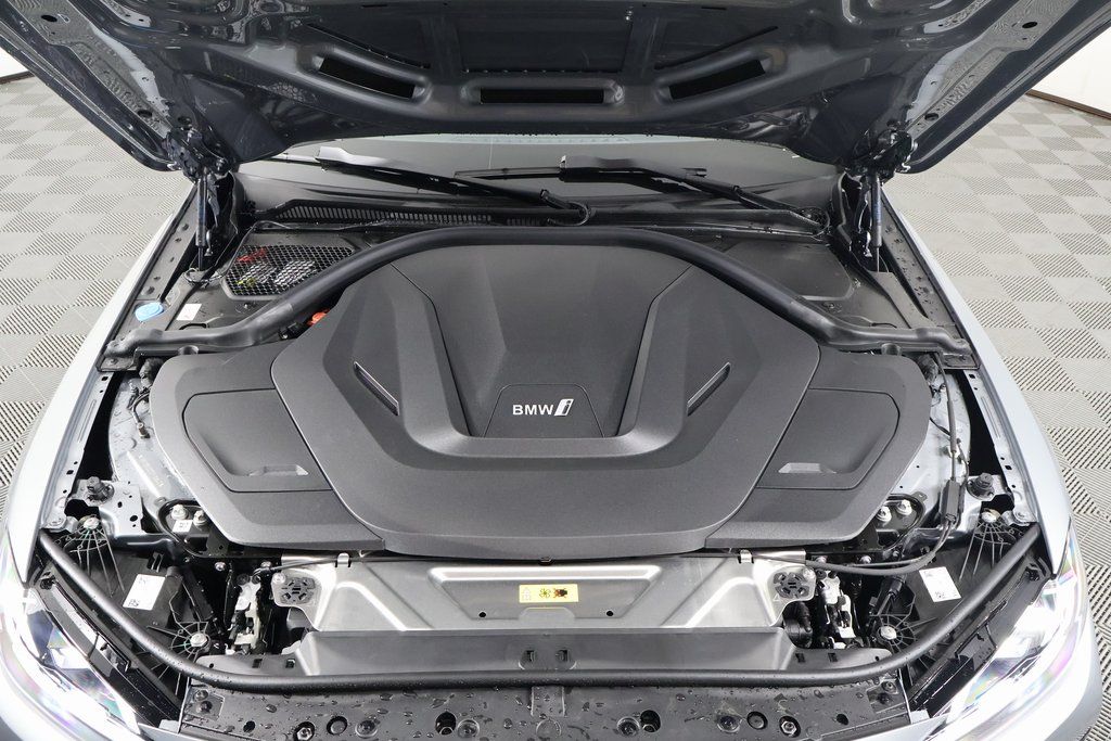 2025 BMW i4 eDrive40 9