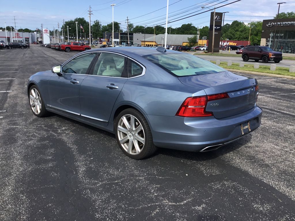 Thumbnail: 2017 Volvo S90 - 3