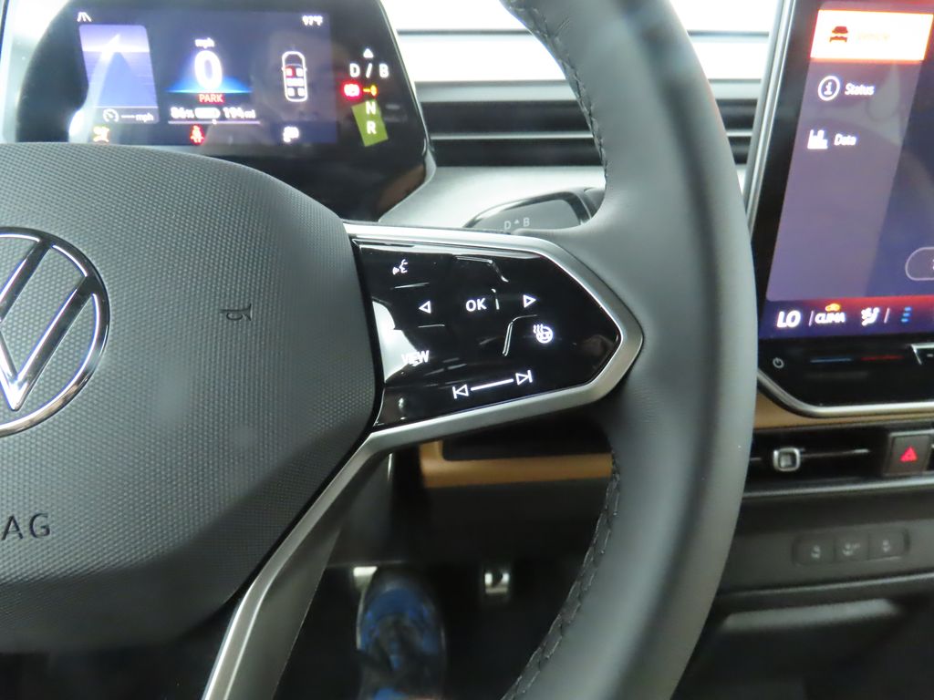 Thumbnail: 2025 Volkswagen ID.Buzz - 12