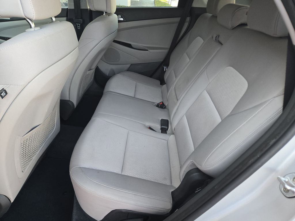 2017 Hyundai Tucson SE Silver at Traditions Chevrolet