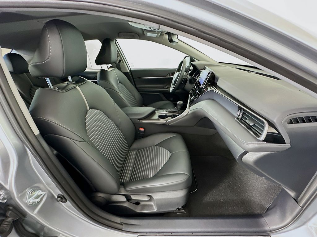 Thumbnail: 2023 Toyota Camry - 26