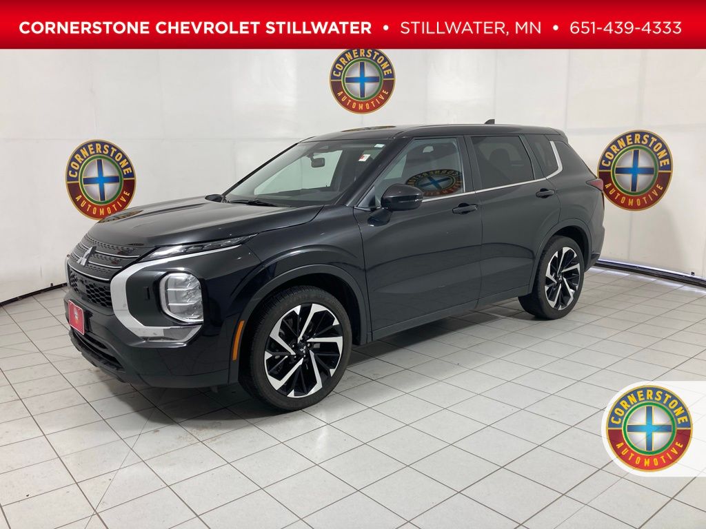 Black Diamond 2022 Mitsubishi Outlander ES S-AWC SUV / Crossover All-Wheel Drive Continuously Variable Transmission