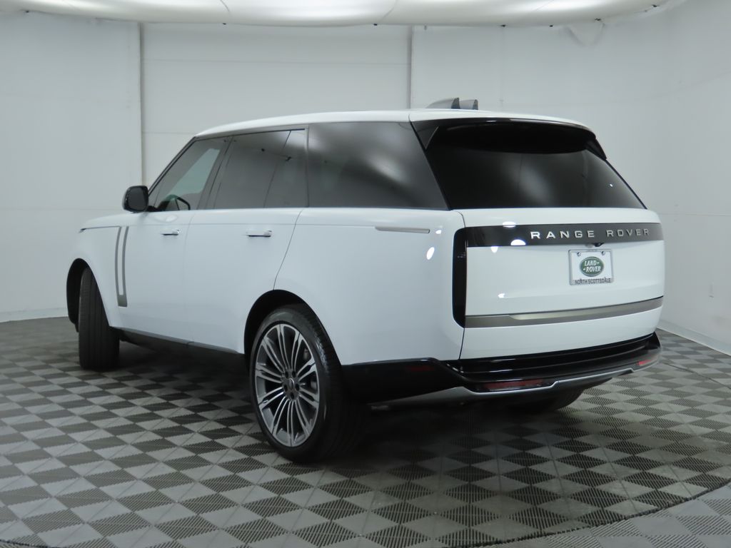 2024 Land Rover Range Rover SE 7