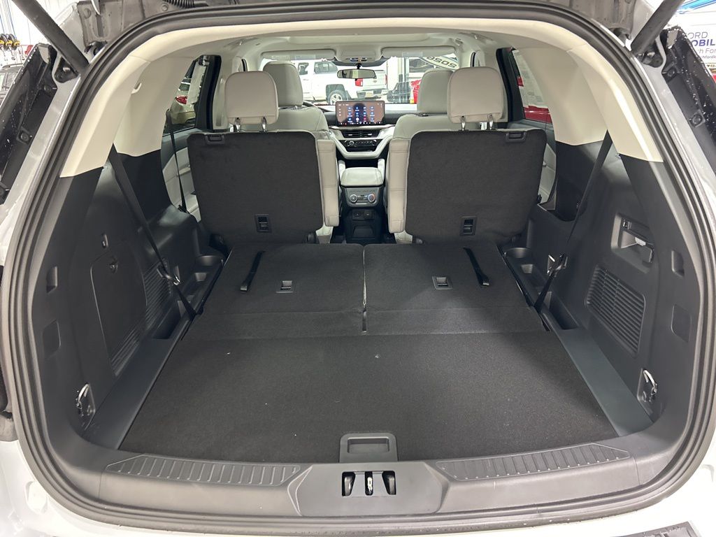 new 2026 Ford Explorer car, priced at $47,670