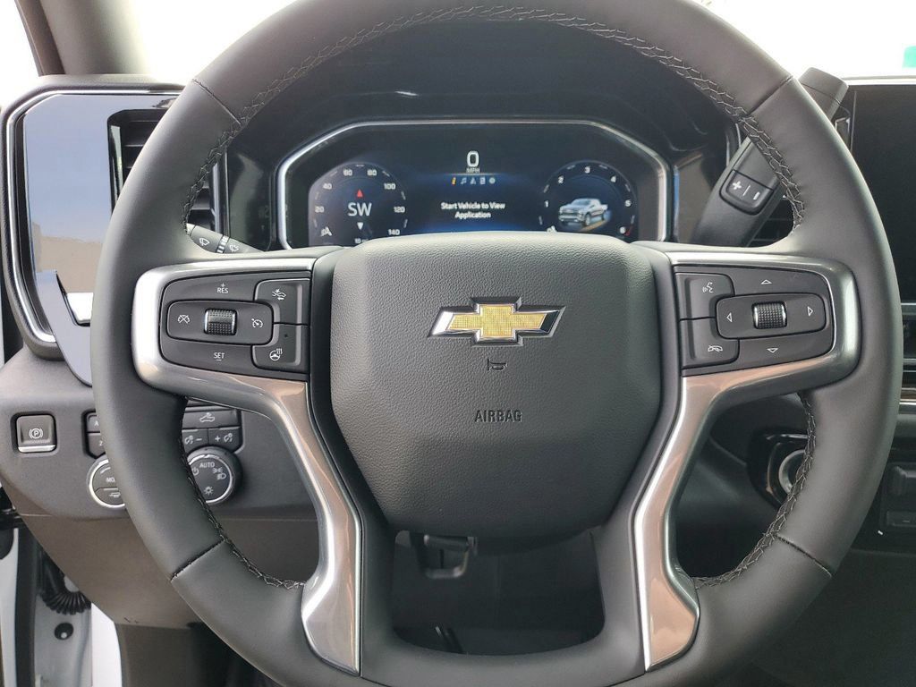 2024 Chevrolet Silverado 1500 LT 24