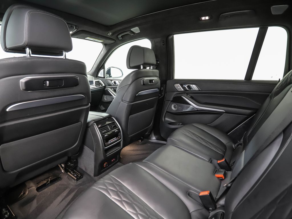 Thumbnail: 2024 BMW X7 - 20