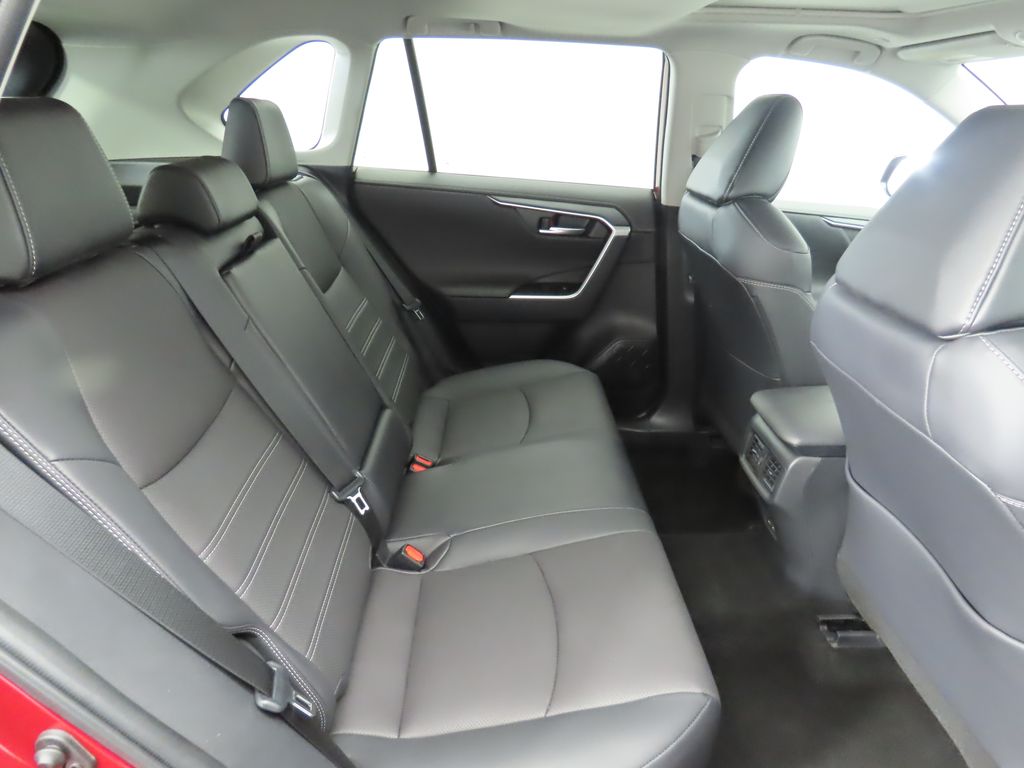 Thumbnail: 2025 Toyota RAV4 - 20