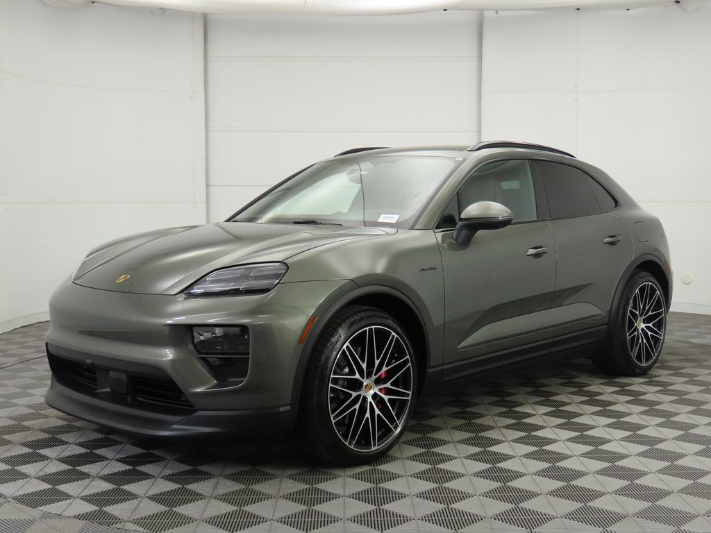 Thumbnail: 2025 Porsche Macan - 1