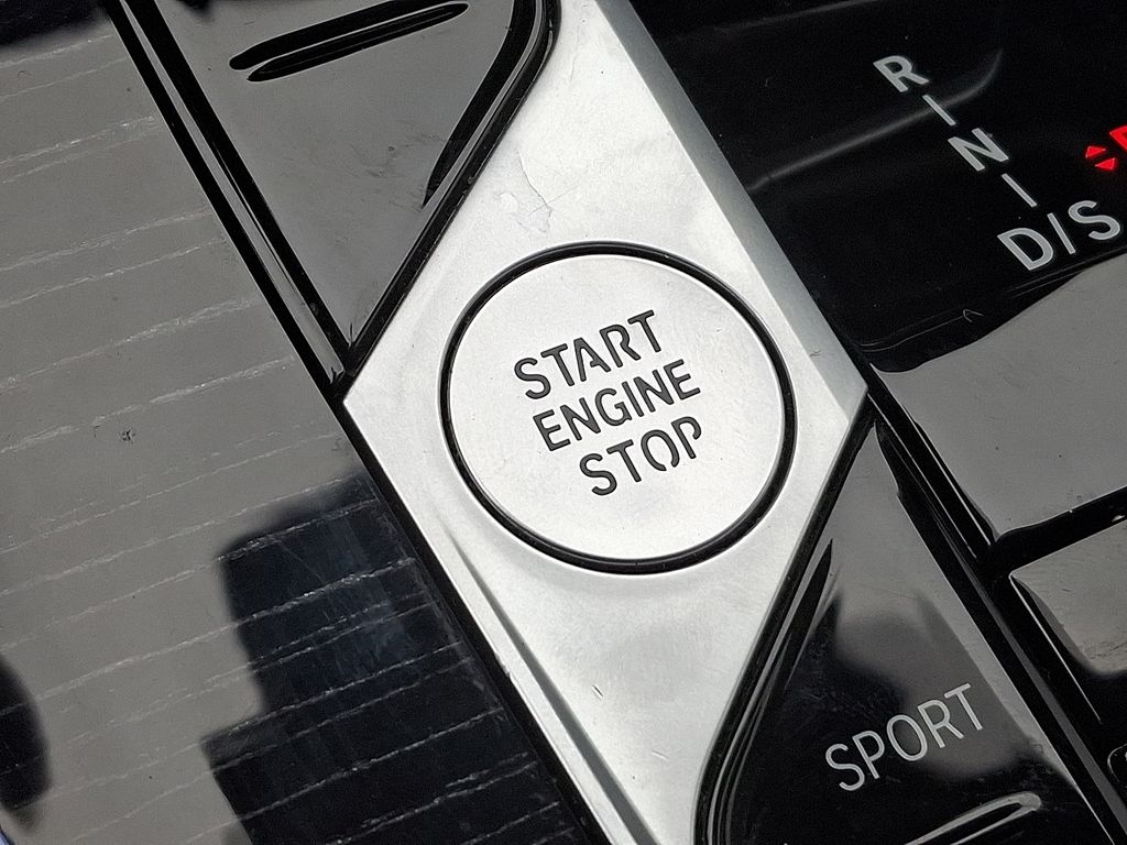 Thumbnail: 2024 BMW X7 - 27