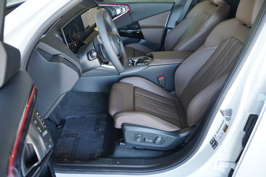 Thumbnail: 2026 BMW X3 - 10