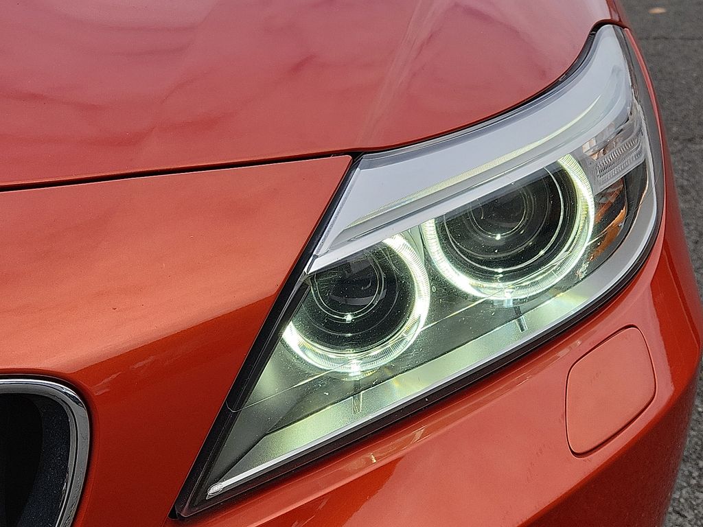 Thumbnail: 2014 BMW Z4 - 9