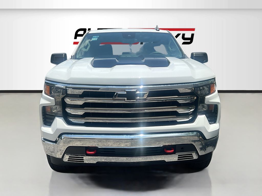 Used 2023 White Chevrolet Custom Trail Boss image 2