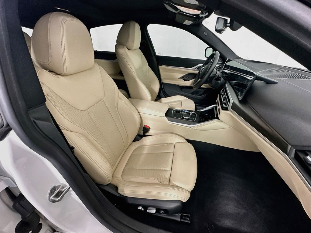 Thumbnail: 2024 BMW i4 - 29