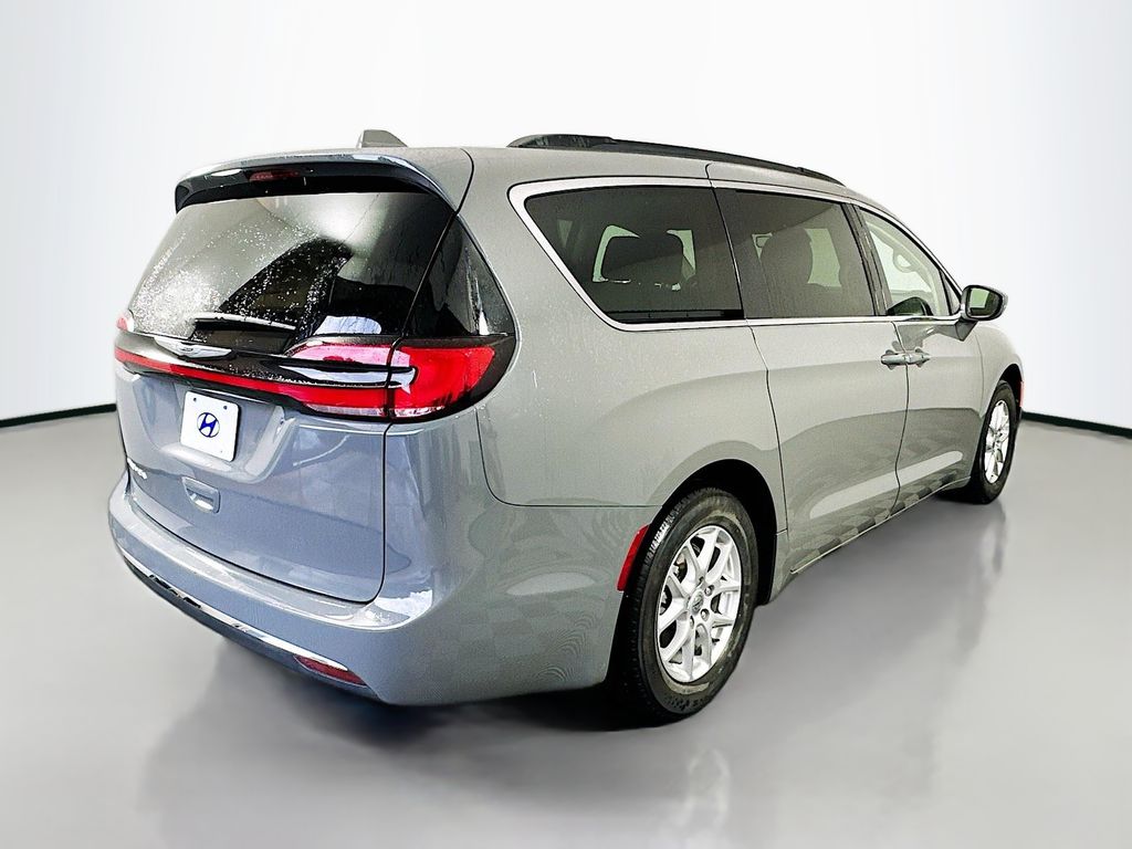 Thumbnail: 2022 Chrysler Pacifica - 5