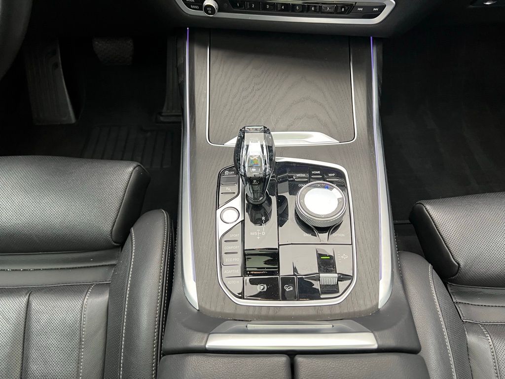 Thumbnail: 2022 BMW X7 - 12