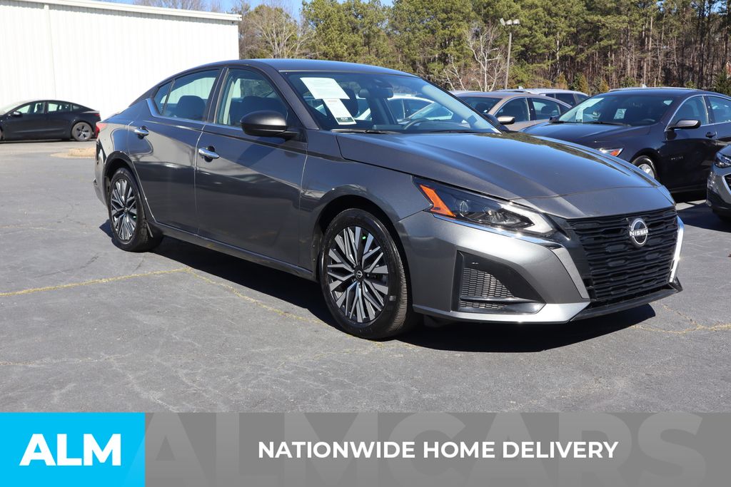 Used 2025 Gray Nissan 2.5 SV image 5