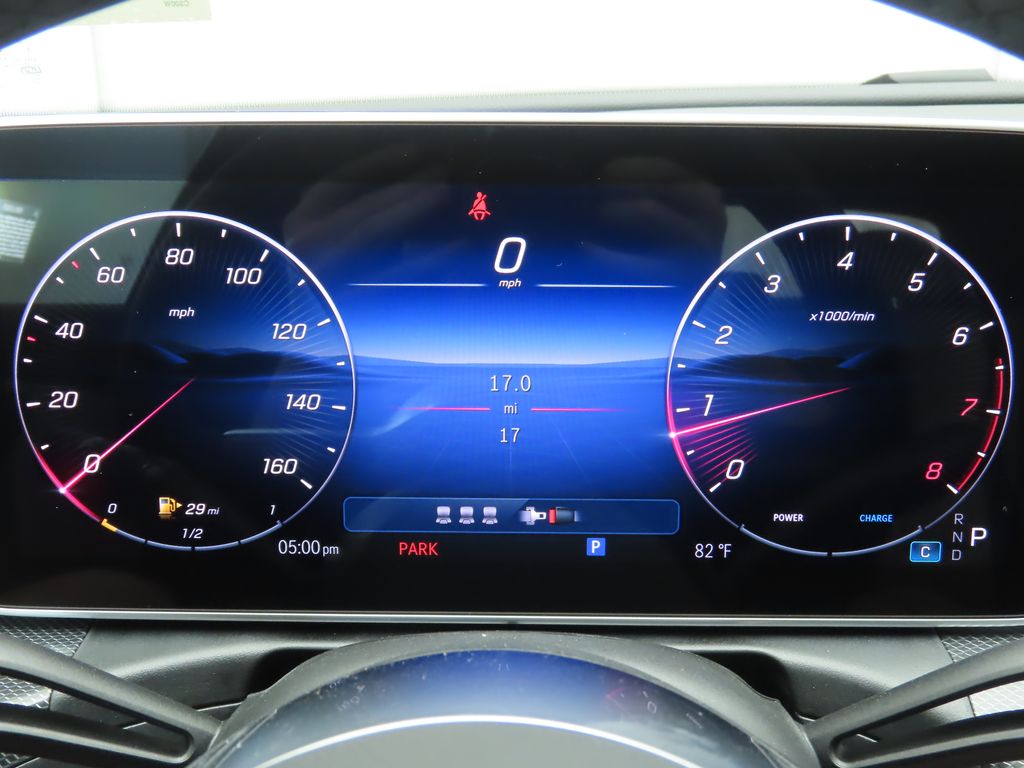 Thumbnail: 2025 Mercedes-Benz C-Class - 31