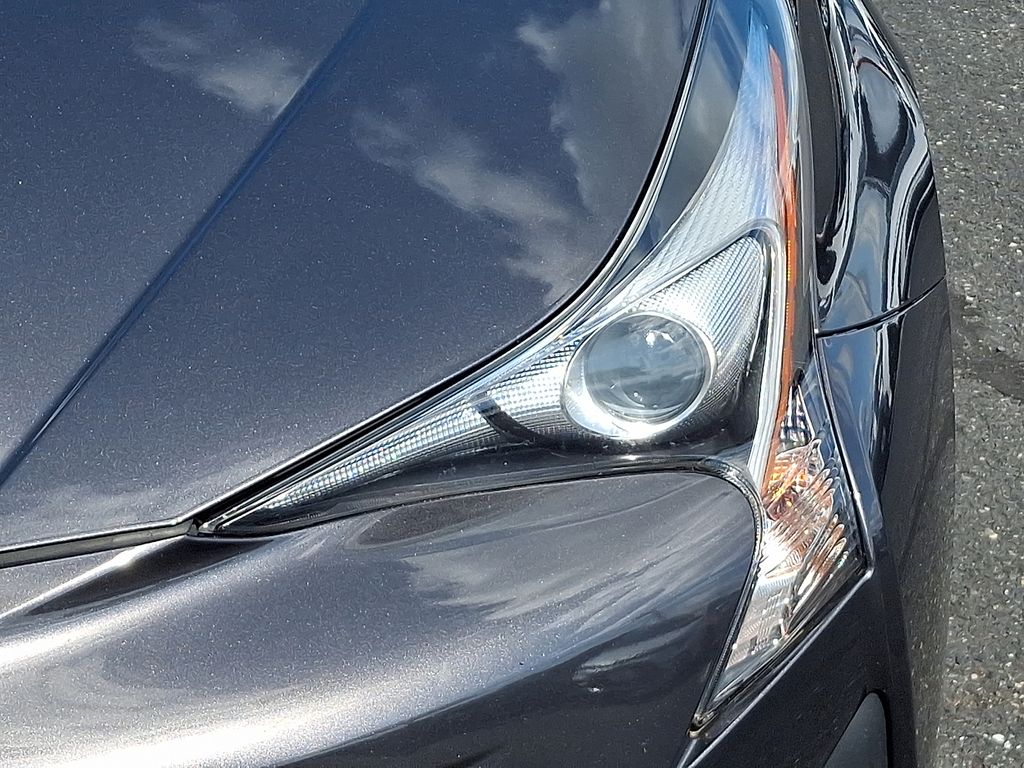 Thumbnail: 2017 Toyota Prius - 9