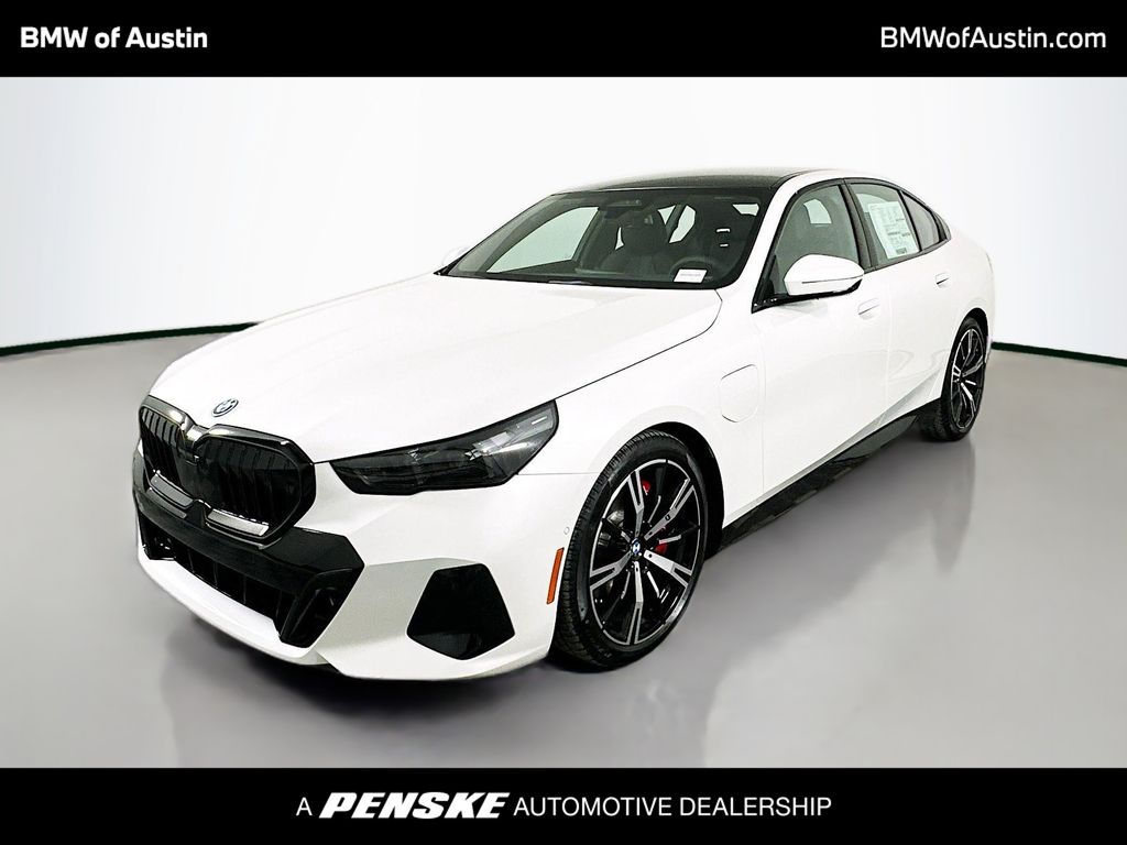 Thumbnail: 2026 BMW 5 Series - 1