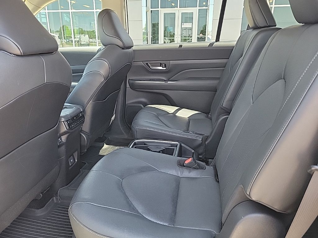 Used 2024 Toyota Grand Highlander SUV