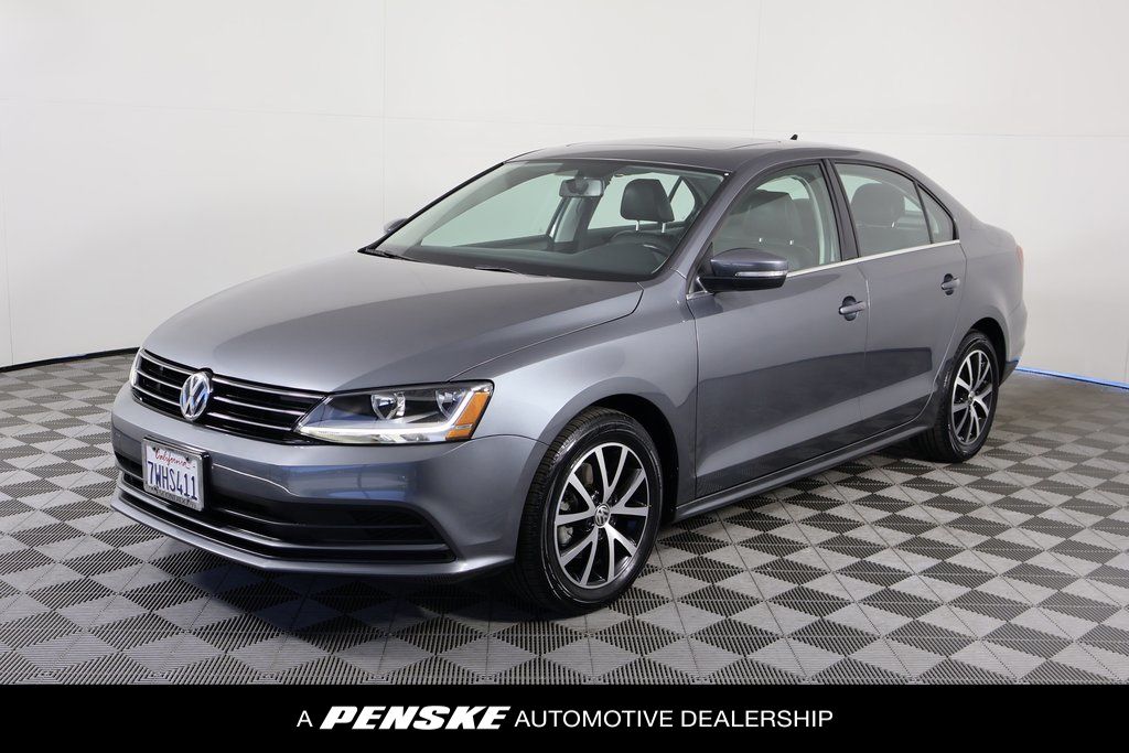 Thumbnail: 2017 Volkswagen Jetta - 1