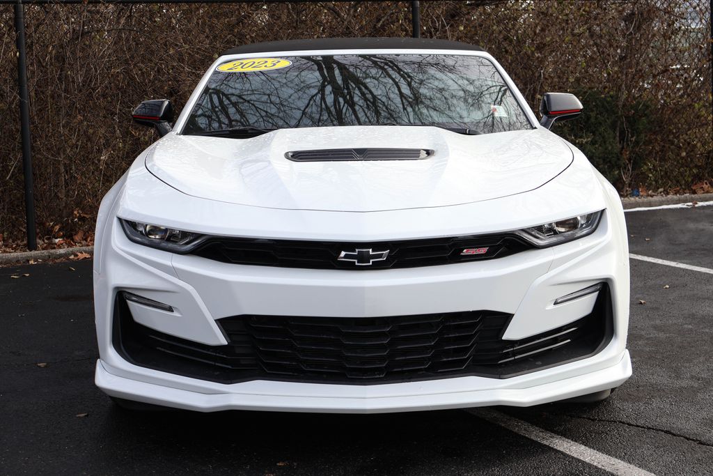 2023 Chevrolet Camaro  2