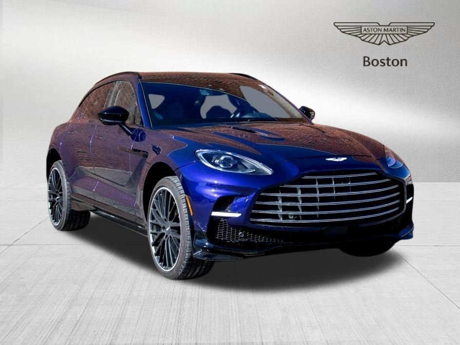 /2023 Aston-Martin DBX