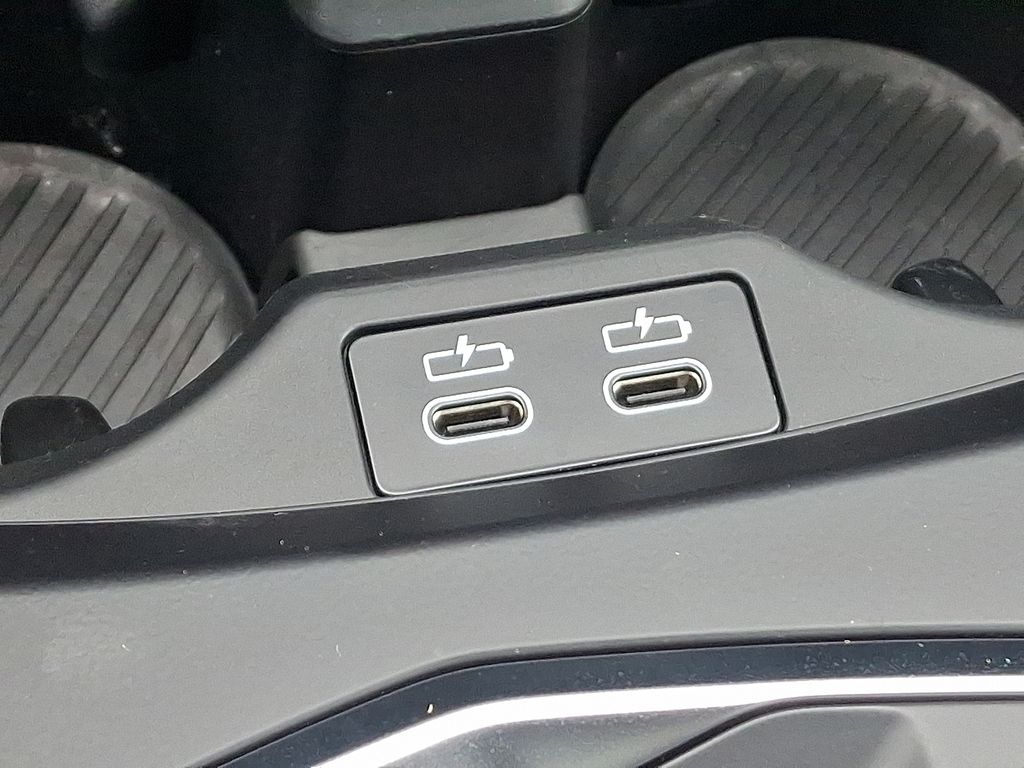 Thumbnail: 2025 BMW 2 Series - 26