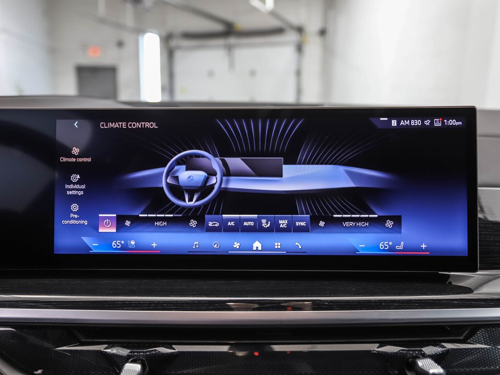 Thumbnail: 2025 BMW X7 - 18