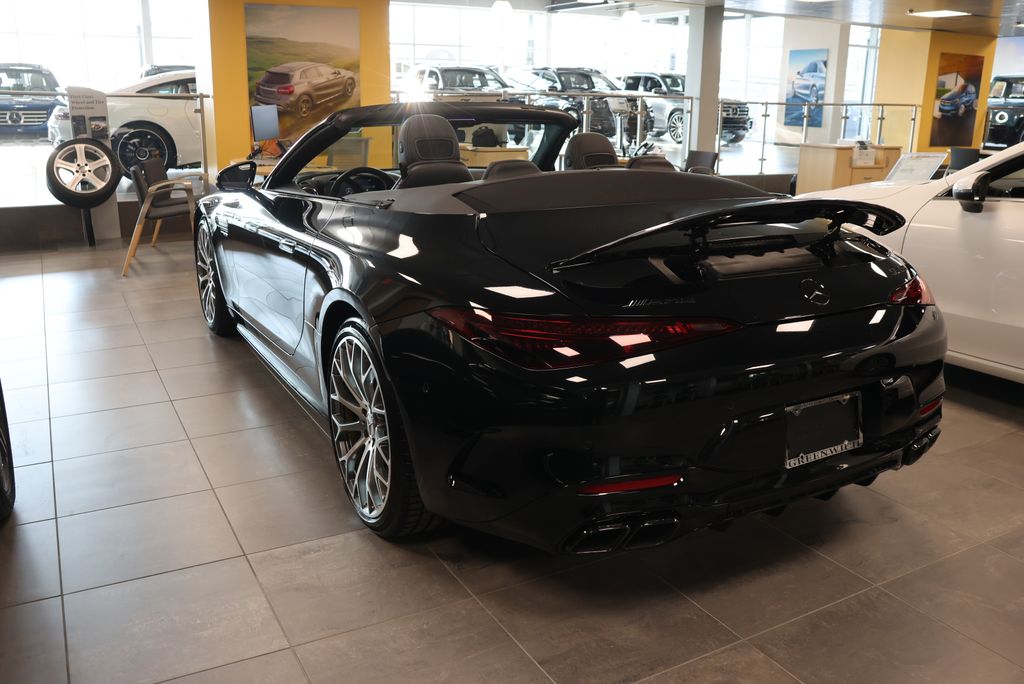 Thumbnail: 2022 Mercedes-Benz SL-Class - 4