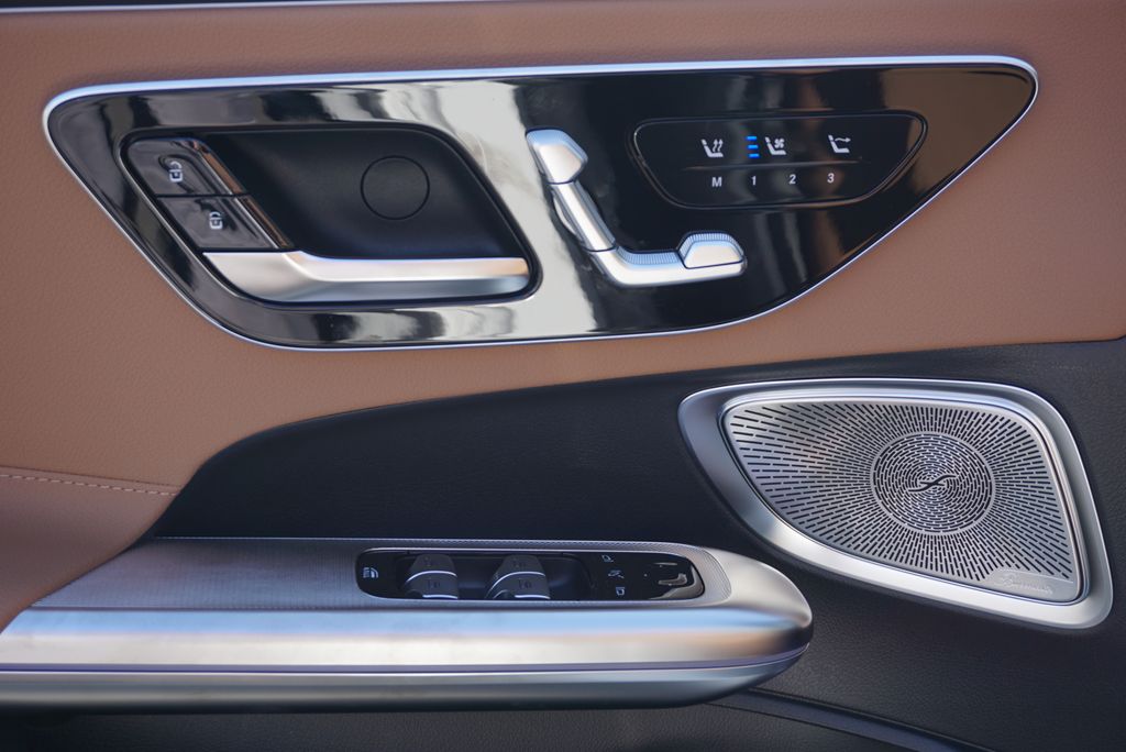 Thumbnail: 2026 Mercedes-Benz CLE - 26