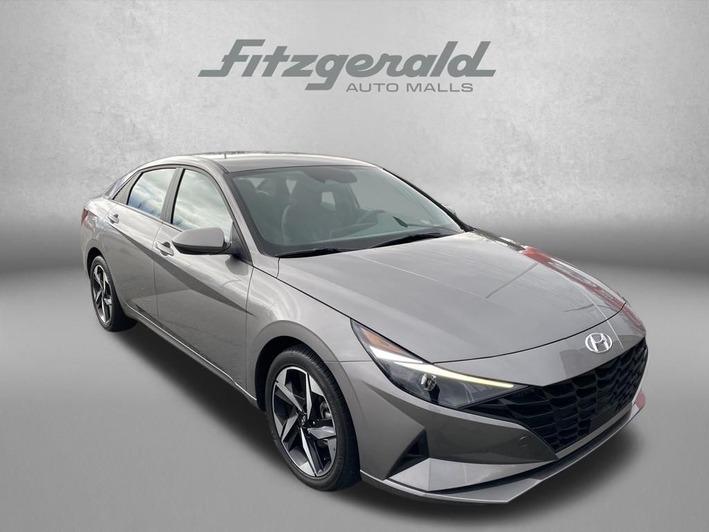 2023 Hyundai Elantra SEL FWD