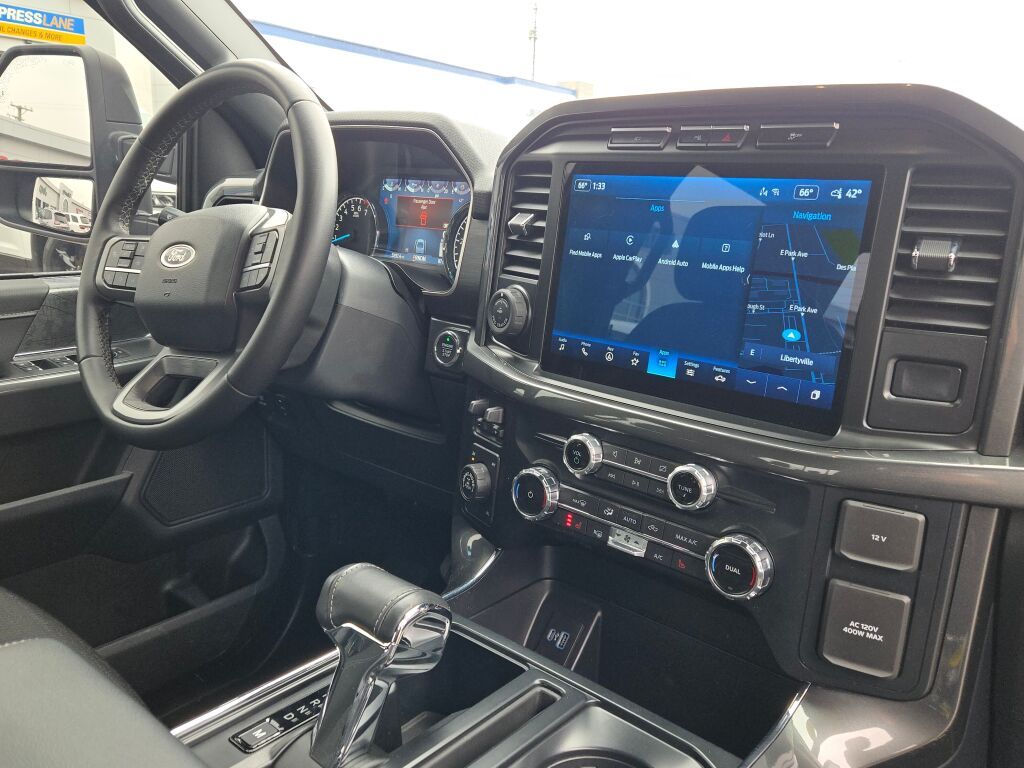 View vehicle photo 7