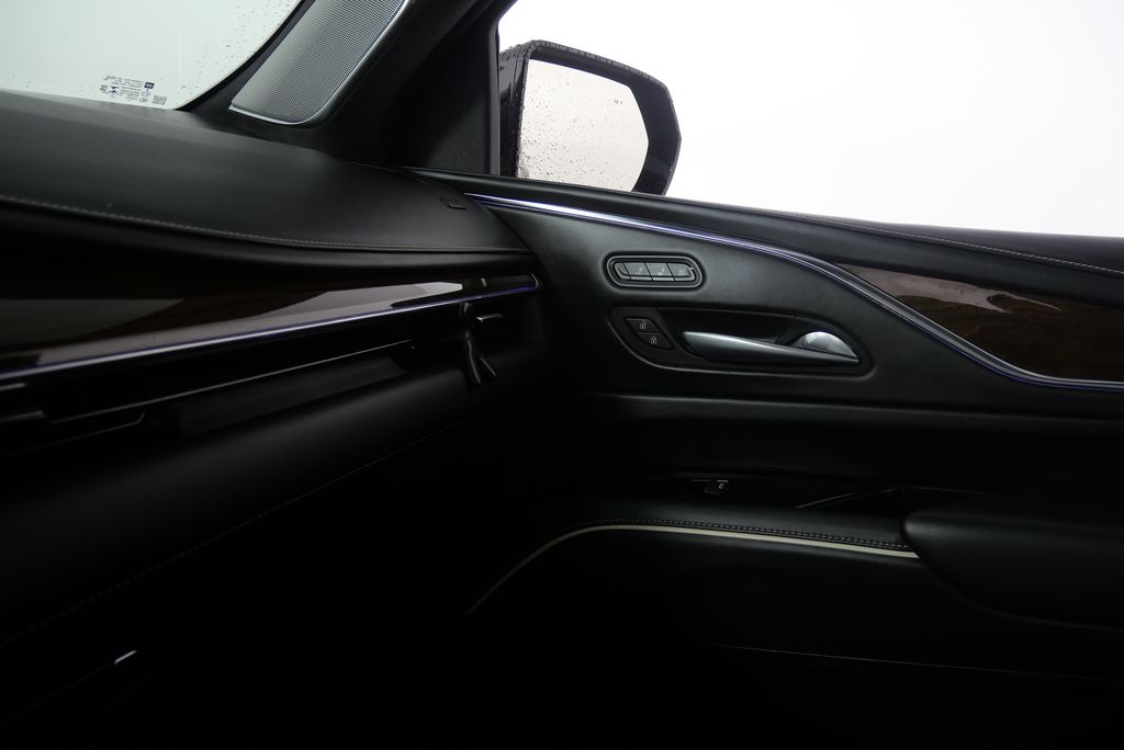2021 Cadillac Escalade Sport Platinum 32