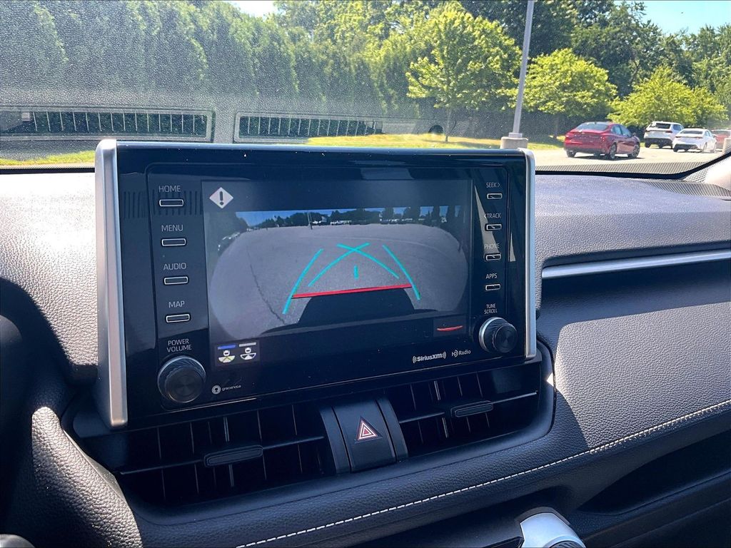 2021 Toyota RAV4 — photo 19