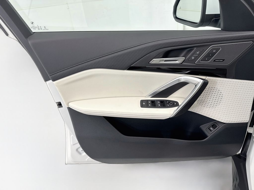 Thumbnail: 2027 BMW X2 - 23