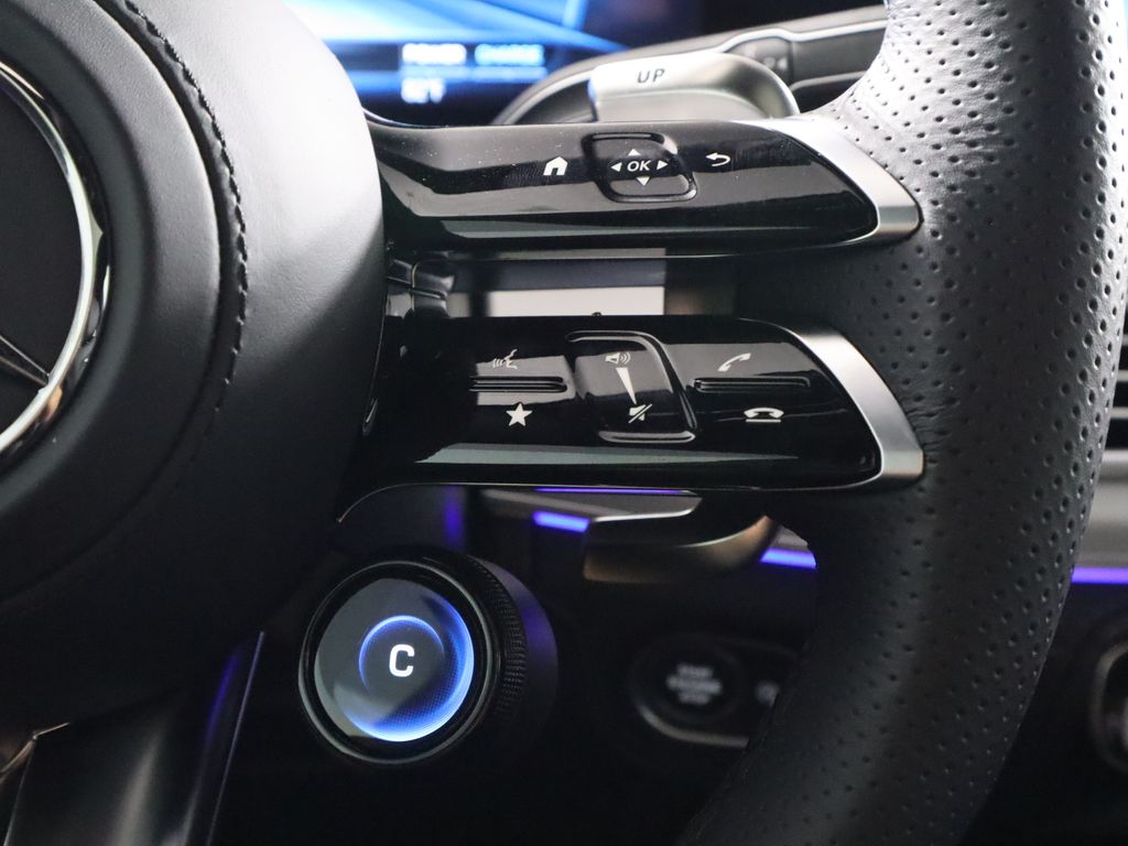 Thumbnail: 2026 Mercedes-Benz GLE - 13