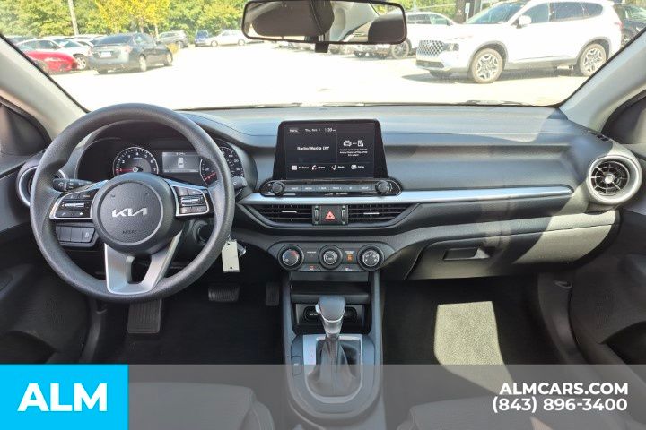 2024 Kia Forte LX photo 22