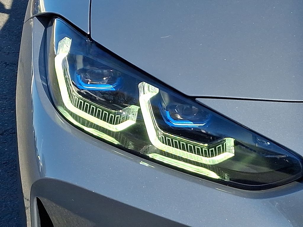 Thumbnail: 2023 BMW M3 - 9