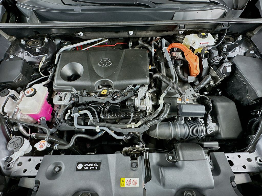 ToyotaRAV4 Hybrid30