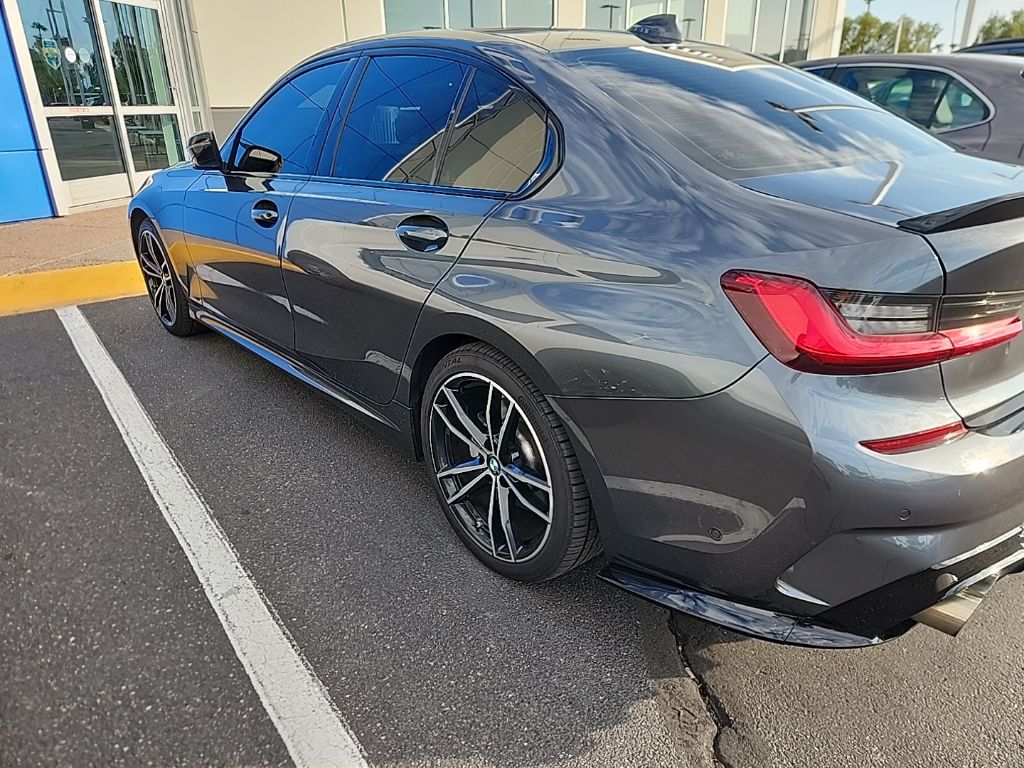Thumbnail: 2020 BMW 3 Series - 3