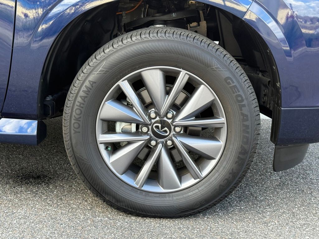 Used 2025 Blue INFINITI PURE image 34