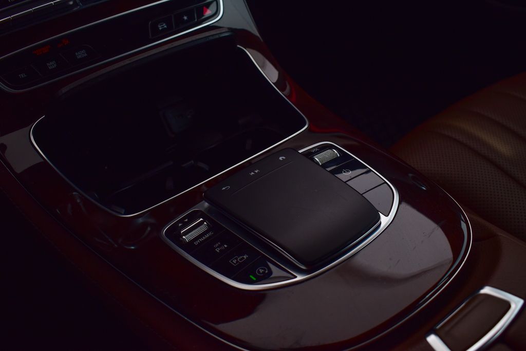 Thumbnail: 2023 Mercedes-Benz E-Class - 11