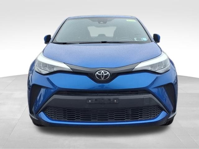 2020 Toyota C-HR XLE 2