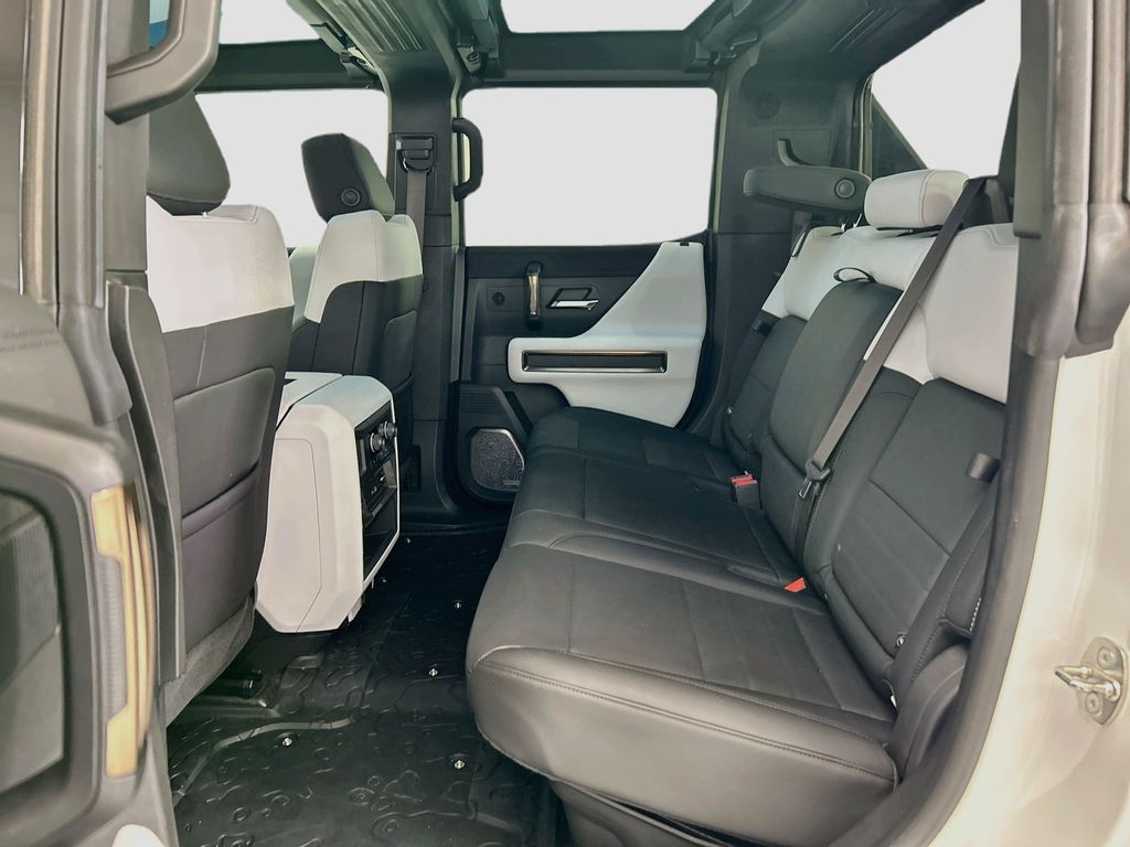 Used 2023 White GMC Edition 1 image 20
