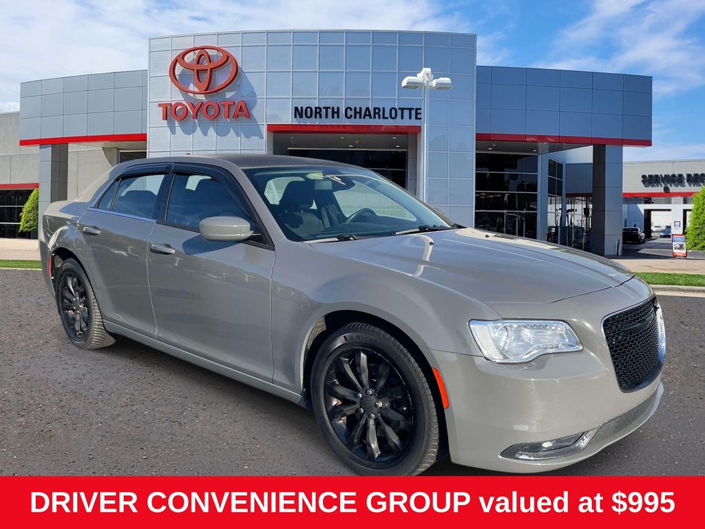 Ceramic Gray Clearcoat 2018 Chrysler 300 Touring AWD Sedan All-Wheel Drive 8-Speed Automatic