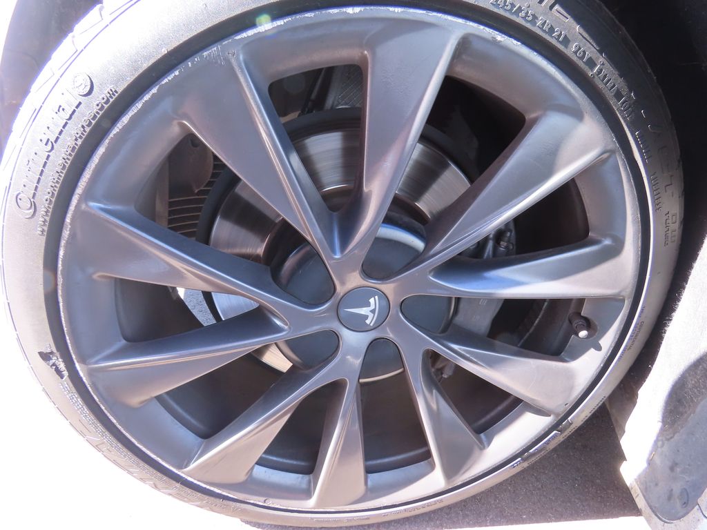 Thumbnail: 2018 Tesla Model S - 15