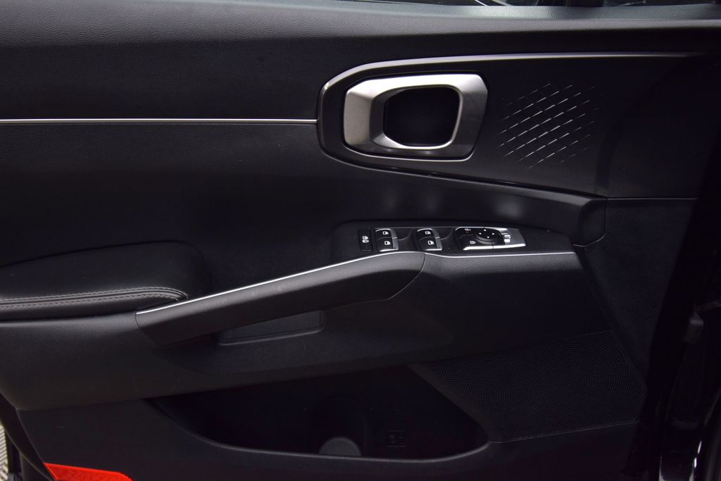 used 2024 Kia Sorento car, priced at $25,500